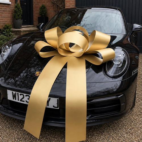 GOLD C AR BONNET BOW